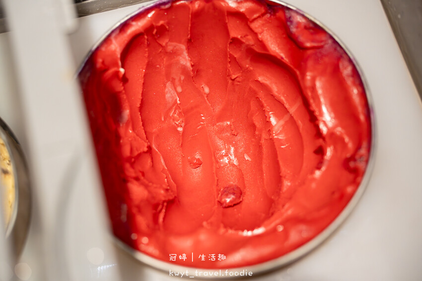 台北萬華區火鍋餐廳_問鼎皇上吉祥麻辣養生鍋西門店,西門町不限時麻辣鍋,免費宮廷服變裝、免費按摩椅、哈根達斯無限吃,萬華區火鍋推薦_2025菜單 – 冠婷生活趣