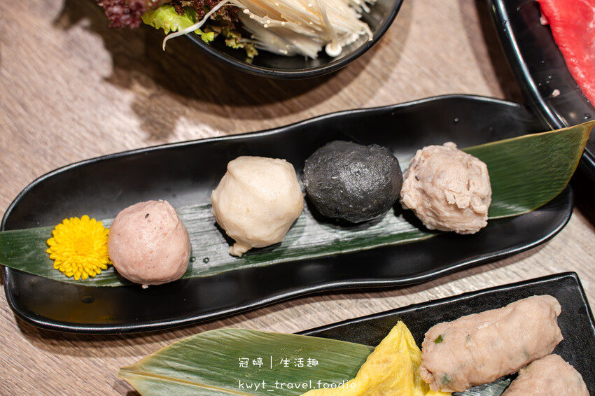 台北萬華區火鍋餐廳_問鼎皇上吉祥麻辣養生鍋西門店,西門町不限時麻辣鍋,免費宮廷服變裝、免費按摩椅、哈根達斯無限吃,萬華區火鍋推薦_2025菜單 – 冠婷生活趣