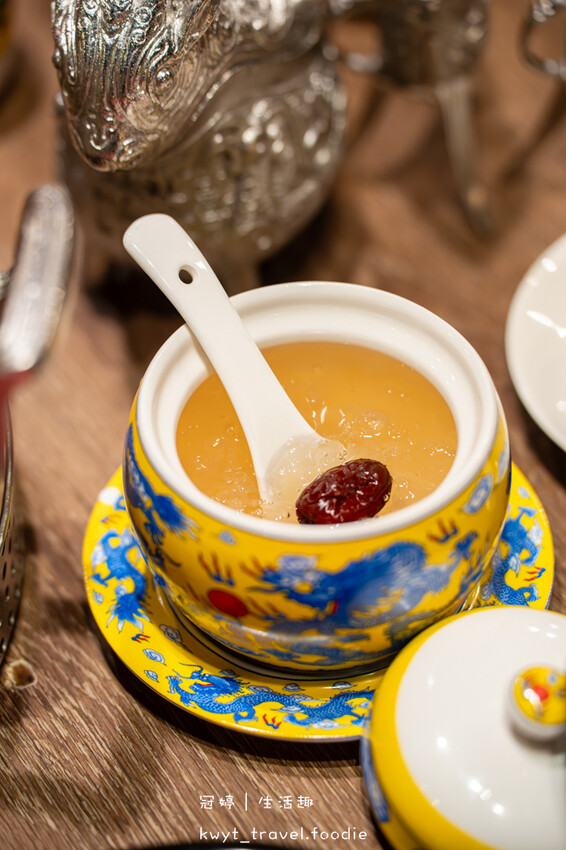台北萬華區火鍋餐廳_問鼎皇上吉祥麻辣養生鍋西門店,西門町不限時麻辣鍋,免費宮廷服變裝、免費按摩椅、哈根達斯無限吃,萬華區火鍋推薦_2025菜單 – 冠婷生活趣