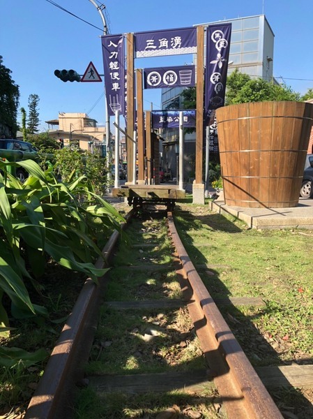 鄭記古早味豬血糕：【偽グルメ】台北|三峽老街【鄭記豬血糕】【98雞蛋糕】【海爺四號乾麵】~老街系列不要鬧