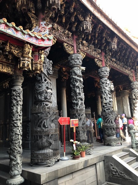 鄭記古早味豬血糕：【偽グルメ】台北|三峽老街【鄭記豬血糕】【98雞蛋糕】【海爺四號乾麵】~老街系列不要鬧