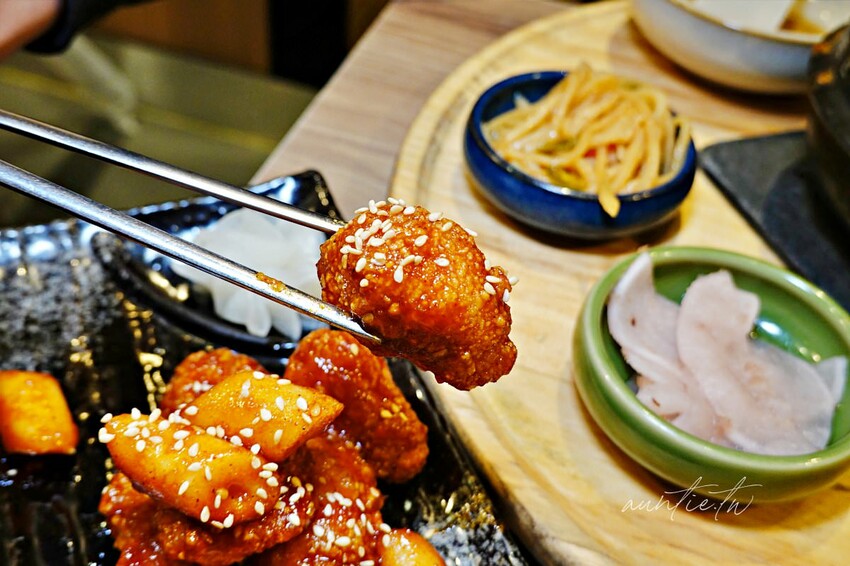 【台北】市政府站｜韓姜熙의小廚房，韓式炸醬麵、辣牛肉定食，霜淇淋吃到飽！