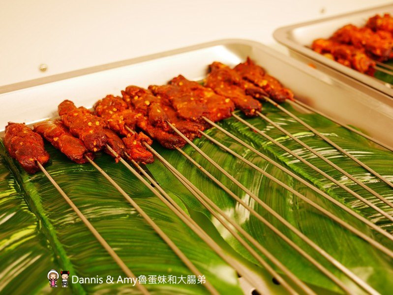 《新竹特色火鍋》御川都辣串鍋。四川重慶麻辣串串串香只要20元。紅白湯鴛鴦火鍋組合湯頭濃郁夠味︱ （影片）