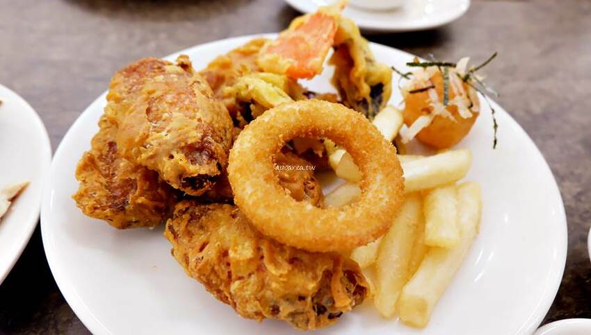 新天地崇德旗艦店。樂食自助百匯3.0升級版，+108元享和牛鍋物放題＋百道美食吃到飽，生猛海鮮無限供應，台中吃到飽推薦 - 🍎 蘋果話日常🍎