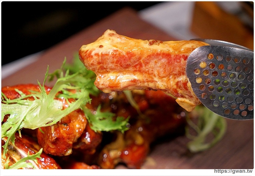 台中吃到飽～近百道料理、甜點、生啤無限享用，還有期間限定潮創中菜！！