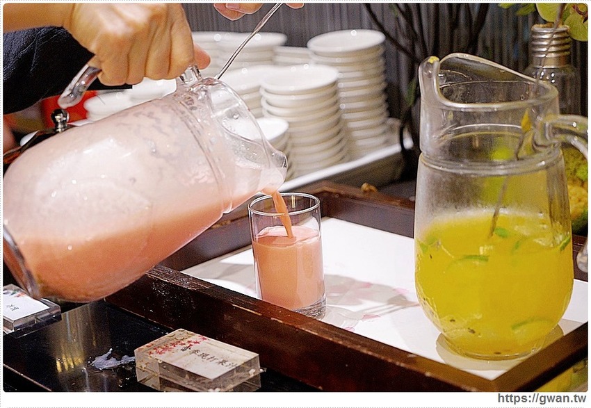 台中吃到飽～近百道料理、甜點、生啤無限享用，還有期間限定潮創中菜！！