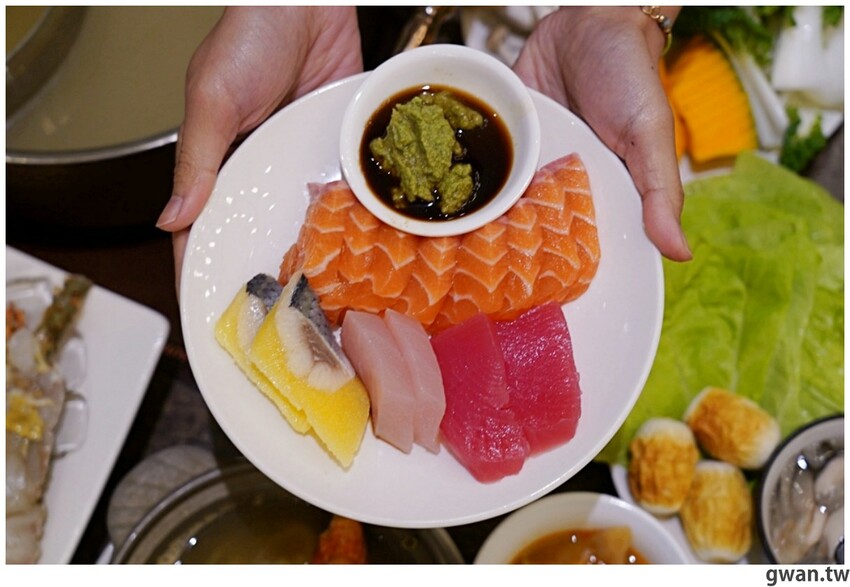 台中這間吃到飽好狂！銅板價升級和牛火鍋吃到飽，不限時、免停車費，還有免費兒童遊戲區！