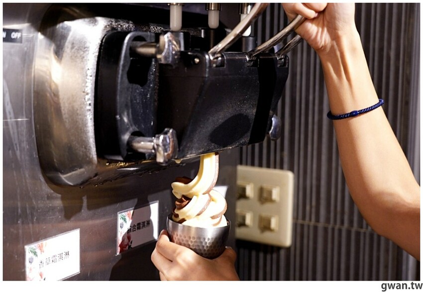 台中這間吃到飽好狂！銅板價升級和牛火鍋吃到飽，不限時、免停車費，還有免費兒童遊戲區！