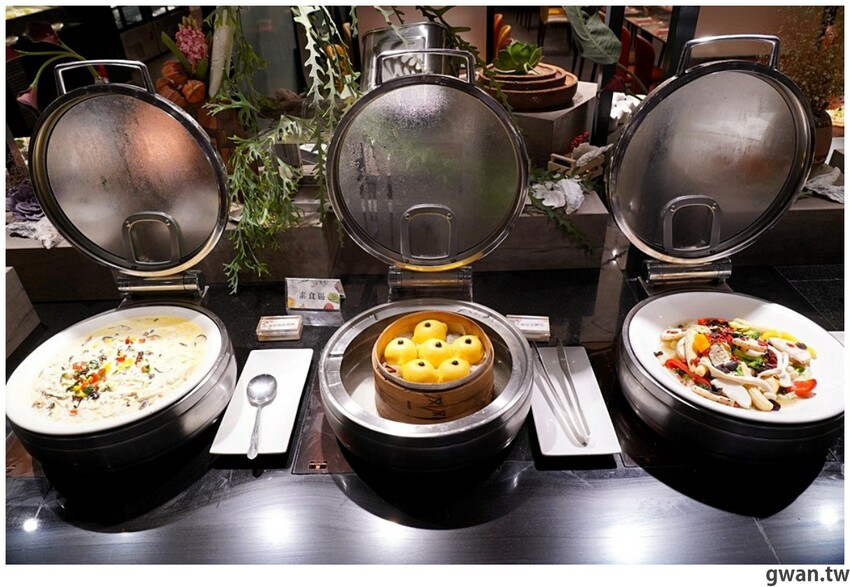 台中這間吃到飽好狂！銅板價升級和牛火鍋吃到飽，不限時、免停車費，還有免費兒童遊戲區！