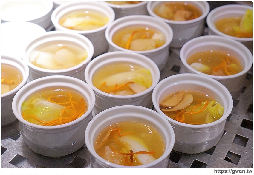 台中吃到飽～近百道料理、甜點、生啤無限享用，還有期間限定潮創中菜！！