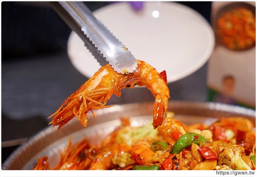 台中吃到飽～近百道料理、甜點、生啤無限享用，還有期間限定潮創中菜！！