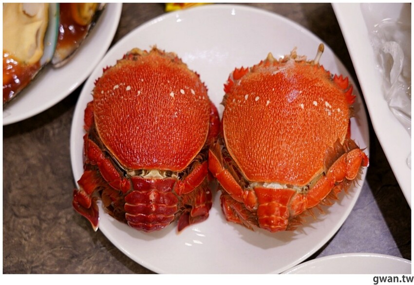 台中這間吃到飽好狂！銅板價升級和牛火鍋吃到飽，不限時、免停車費，還有免費兒童遊戲區！