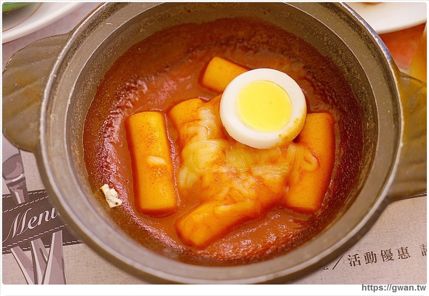 台中吃到飽～近百道料理、甜點、生啤無限享用，還有期間限定潮創中菜！！