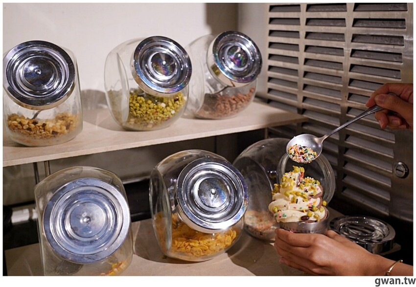 台中這間吃到飽好狂！銅板價升級和牛火鍋吃到飽，不限時、免停車費，還有免費兒童遊戲區！