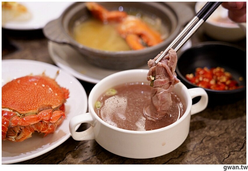 台中這間吃到飽好狂！銅板價升級和牛火鍋吃到飽，不限時、免停車費，還有免費兒童遊戲區！