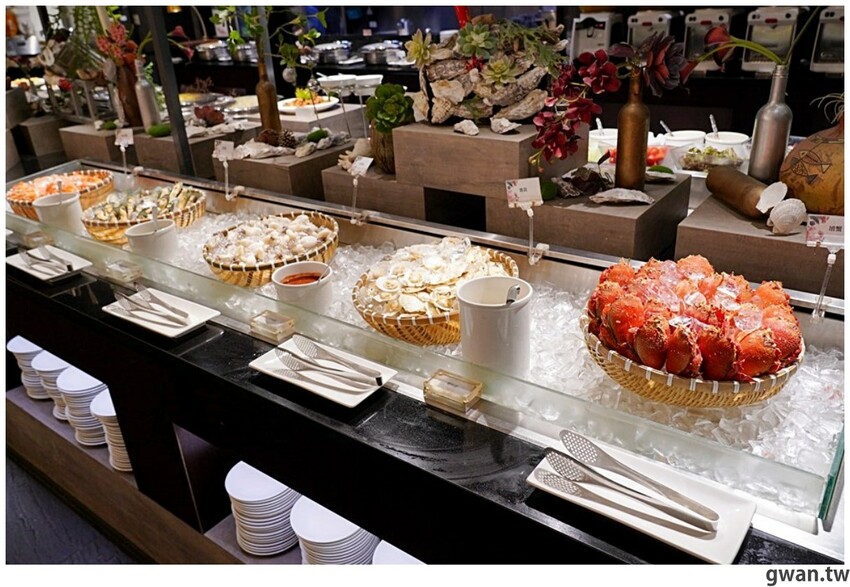 台中這間吃到飽好狂！銅板價升級和牛火鍋吃到飽，不限時、免停車費，還有免費兒童遊戲區！