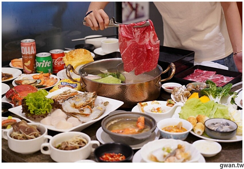 台中這間吃到飽好狂！銅板價升級和牛火鍋吃到飽，不限時、免停車費，還有免費兒童遊戲區！