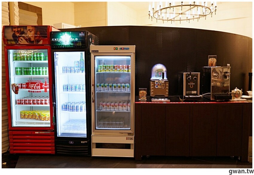 台中這間吃到飽好狂！銅板價升級和牛火鍋吃到飽，不限時、免停車費，還有免費兒童遊戲區！