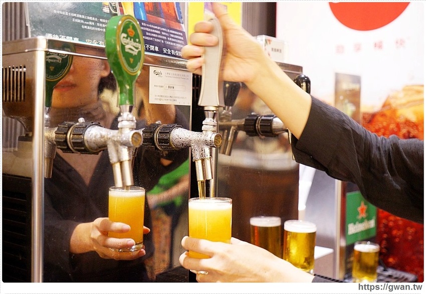 台中吃到飽～近百道料理、甜點、生啤無限享用，還有期間限定潮創中菜！！