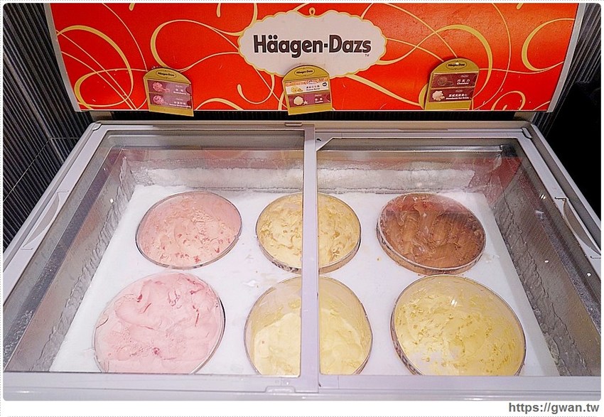 台中吃到飽～近百道料理、甜點、生啤無限享用，還有期間限定潮創中菜！！