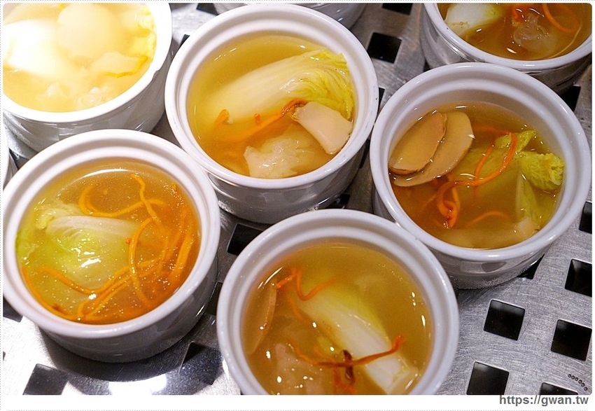 台中吃到飽～近百道料理、甜點、生啤無限享用，還有期間限定潮創中菜！！