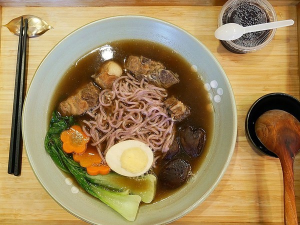 好寶寶點心藥膳坊：好寶寶點心藥膳坊-嘉義藥膳餐廳  火鍋、簡餐都是藥膳湯底  茶飲使用中藥茶包  吃飽也補滿元氣