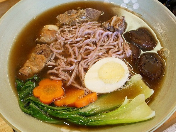 好寶寶點心藥膳坊：好寶寶點心藥膳坊-嘉義藥膳餐廳  火鍋、簡餐都是藥膳湯底  茶飲使用中藥茶包  吃飽也補滿元氣