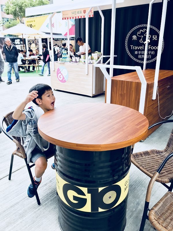 【遊】IG 打卡熱點～兼具美食與市集，桃園 G10 GO 彩色貨櫃全新登場！ @魚兒 x 牽手明太子的「視」界旅行