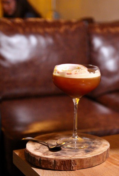 [台北]信義安和酒吧推薦『半路Bar Halfway There』超狂火鍋調酒 氣氛棒低調隱密