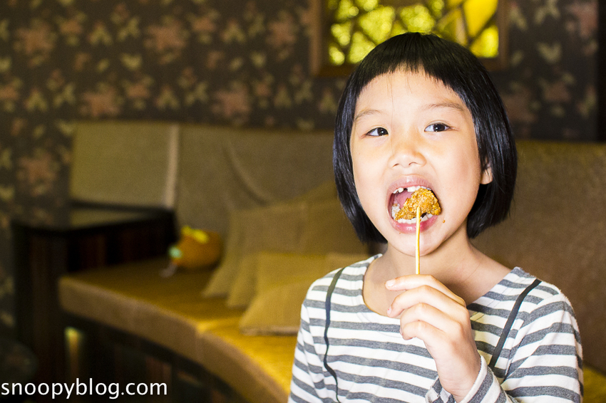 【台中美食】台中炸物推薦｜台中西區鹹酥雞｜熊掌香雞排鹹酥雞～不加人工添加物、使用脫油機脫油，若是有緣人還能獲得竹林觀音贈送詩句