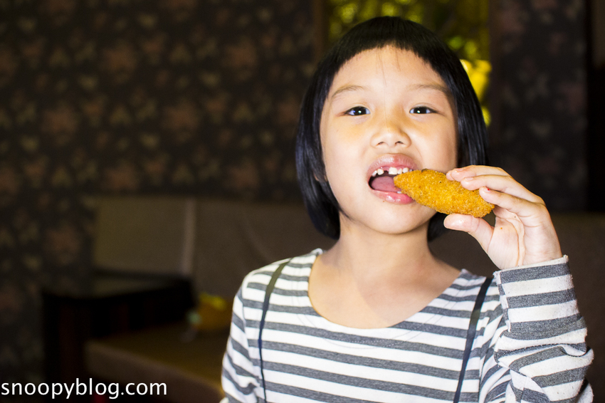 【台中美食】台中炸物推薦｜台中西區鹹酥雞｜熊掌香雞排鹹酥雞～不加人工添加物、使用脫油機脫油，若是有緣人還能獲得竹林觀音贈送詩句