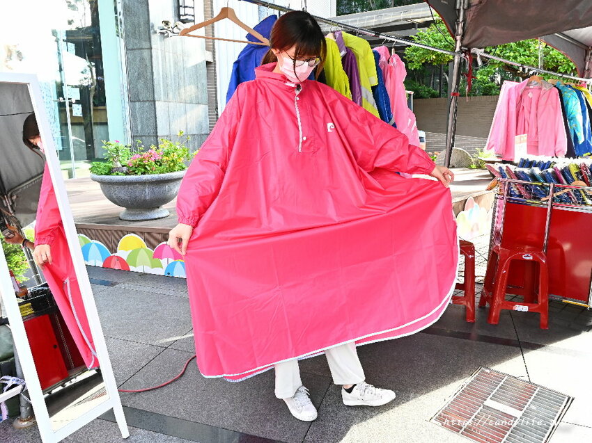 大振豐洋傘週年慶開跑，虎年最應景聯名「我不是胖虎」，全年最優惠，1/7-1/10限時10天全館8折起，第二支0元，還有原價1024元，任選三支1000元，搶便宜趁現在！