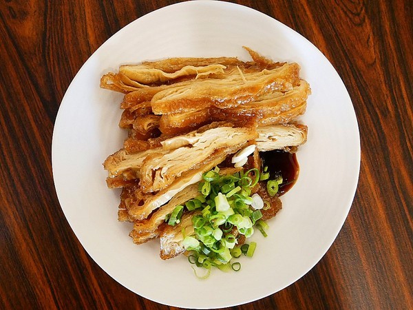 拌麵1990：拌麵1990-台中霧峰平價麵食館  鄰近朝陽大學宿舍  學生覓食超方便  銅板價就能填飽肚子