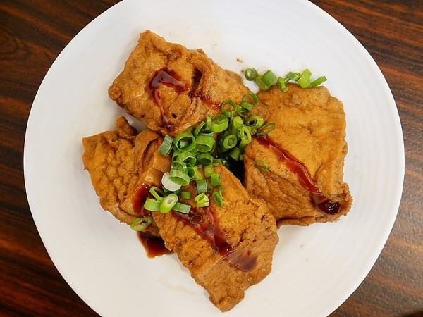 拌麵1990：拌麵1990-台中霧峰平價麵食館  鄰近朝陽大學宿舍  學生覓食超方便  銅板價就能填飽肚子