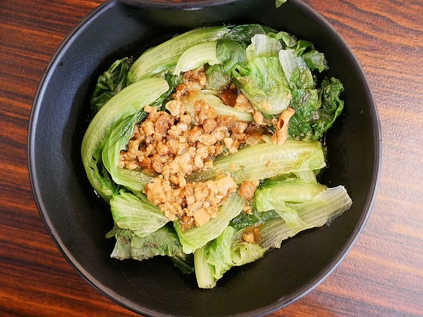 拌麵1990：拌麵1990-台中霧峰平價麵食館  鄰近朝陽大學宿舍  學生覓食超方便  銅板價就能填飽肚子