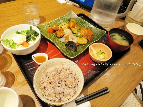 大戶屋(上野公園店):大戶屋 / 上野公園店 / 平板點餐鮮體驗