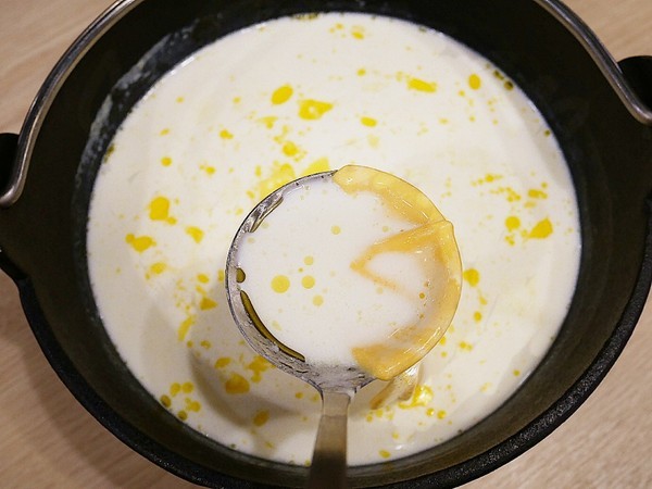 想想鍋物：想想鍋物-台中新開幕火鍋  西屯東興路上最耀眼的一家店  店內提供火鍋也販售藥膳食補  一起來品嚐霸氣海陸拼盤