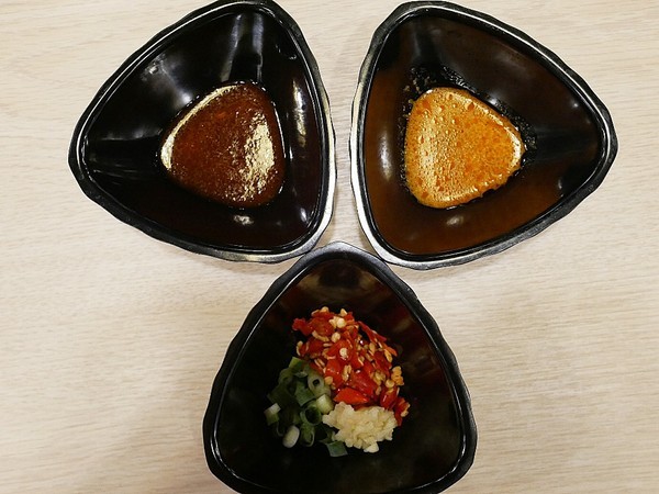 想想鍋物：想想鍋物-台中新開幕火鍋  西屯東興路上最耀眼的一家店  店內提供火鍋也販售藥膳食補  一起來品嚐霸氣海陸拼盤