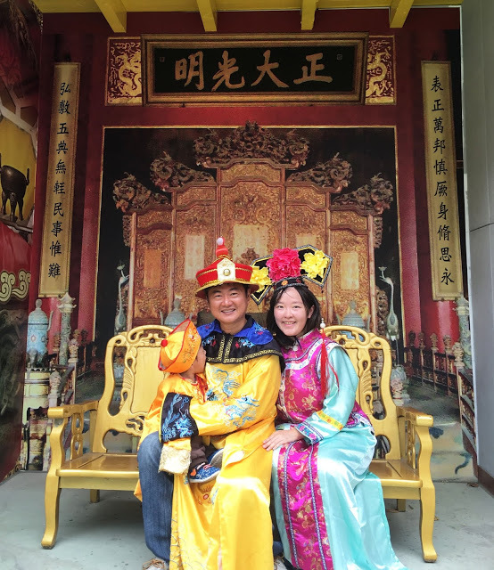 [台南旅遊] 白河萬里長城文化主題館｜仿萬里長城風情的登山步道、看得到摸得到的兵馬俑和台灣文物、彷彿穿梭到古代宮廷的古裝體驗，適合親子旅遊休閒的台南新景點！