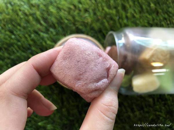 盧大爸 手工饅頭 彩虹小饅頭:台中美食│盧大爸 手工饅頭 彩虹小饅頭〃14年老店,超夯彩虹小饅頭,宅配訂單已排到兩個月後啦~