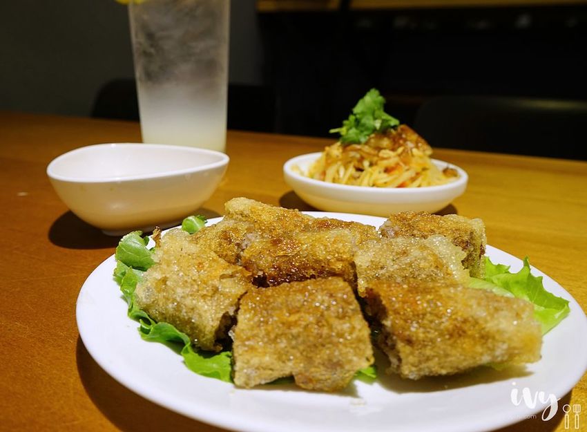 花越香越式料理|走進台中森林系越南餐廳，大片花牆任你拍，清甜爽口的味道很開胃！ - 艾薇覓食趣