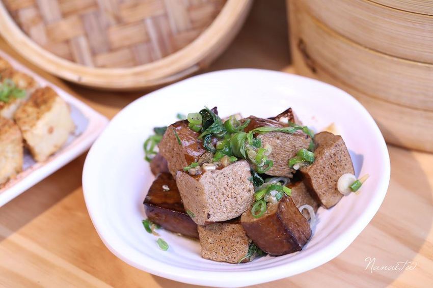 員林王爺到。深夜食堂！員林新派茶館,吃飯也能翻王爺令牌 - Nana愛旅行札記