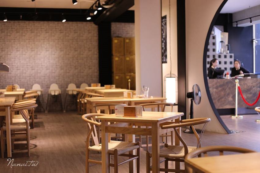 員林王爺到。深夜食堂！員林新派茶館,吃飯也能翻王爺令牌 - Nana愛旅行札記