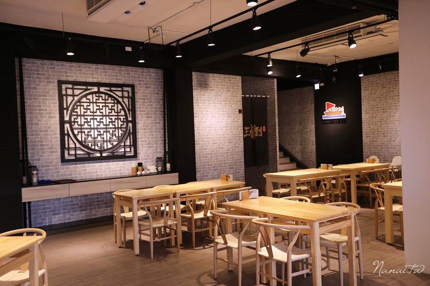 員林王爺到。深夜食堂！員林新派茶館,吃飯也能翻王爺令牌 - Nana愛旅行札記