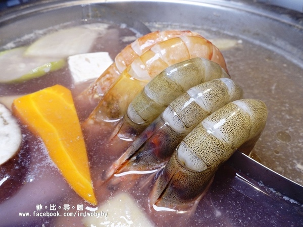 初鍋玉軒屋：【板橋鍋物】初鍋玉軒屋涮涮鍋 品嚐食材最初始的美味 鮮美馥郁幻化成冬日裡的暖心鍋物！捷運新埔站鍋物