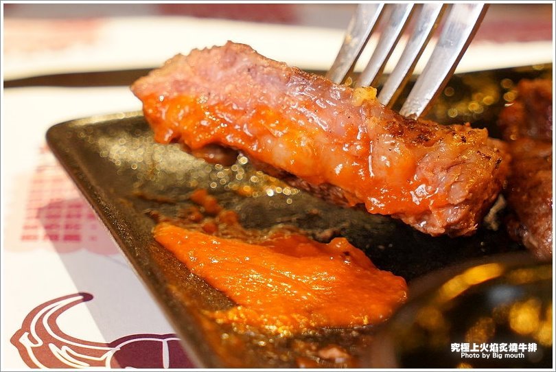 【板橋牛排】究極上火焰炙燒牛排.平價厚切牛排推薦!起司老饕牛排、法式迷迭香豬肋排必點!