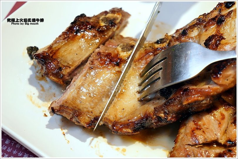 【板橋牛排】究極上火焰炙燒牛排.平價厚切牛排推薦!起司老饕牛排、法式迷迭香豬肋排必點!