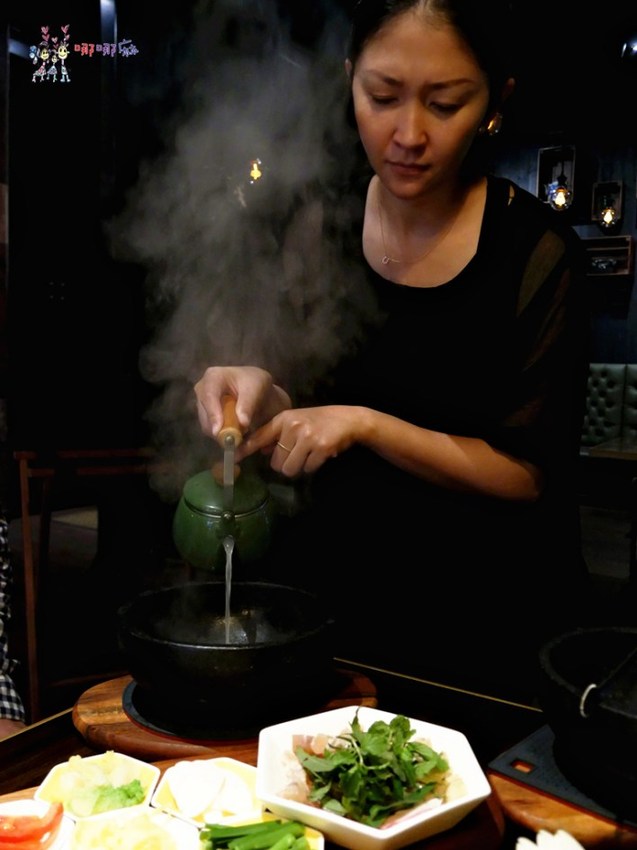 八妹婆婆, 忠貞美食, 米干, 英國啤酒, 過橋米線, 龍岡米干,聚餐