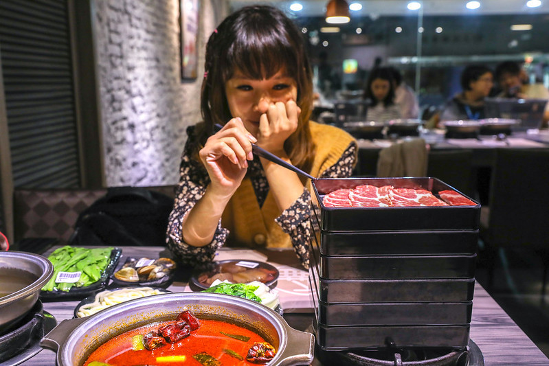 南京三民站美食,台北好吃火鍋,台北火鍋,台北火鍋店推薦,台北超市火鍋,台北麻辣鍋,捷運美食,松山區火鍋店,沐樺頂級肉品火鍋超市 @陳小可的吃喝玩樂