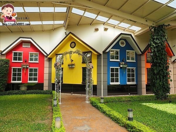 桃園平鎮美食-Amour373cafe 阿沐373-超夢幻旋轉木馬轉啊轉，IG新火紅打卡點 @民宿女王芽月-美食.旅遊.全台趴趴走